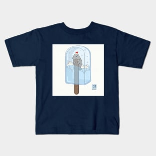 A VERY MERRY WALRUS Kids T-Shirt